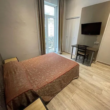 De La Comedie - Place De La Comedie