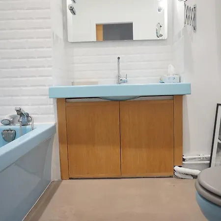 De La Comedie - Place De La Comedie