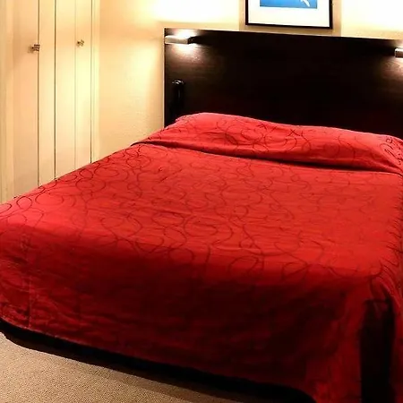 מלון De La Comedie - Place De La Comedie 2*