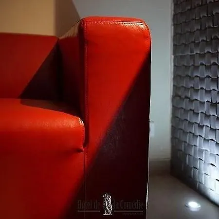 De La Comedie - Place De La Comedie