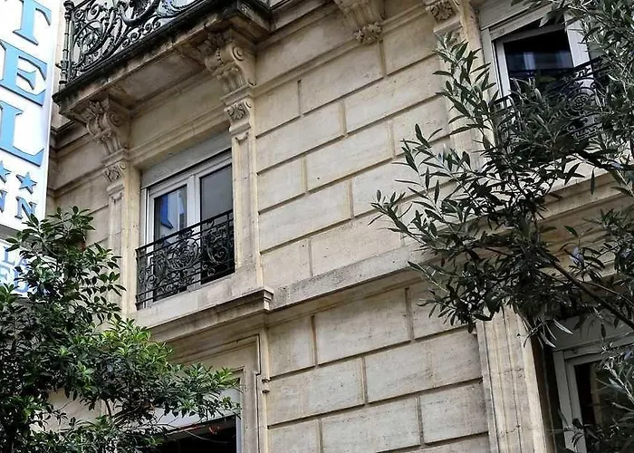 Ξενοδοχείο De La Comedie - Place De La Comedie 2*