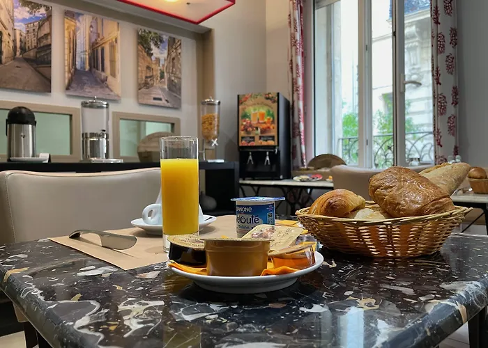 Ξενοδοχείο De La Comedie - Place De La Comedie