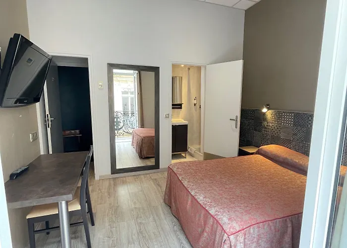 Ξενοδοχείο De La Comedie - Place De La Comedie 2*