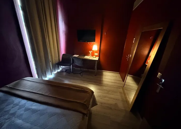 De La Comedie - Place De La Comedie